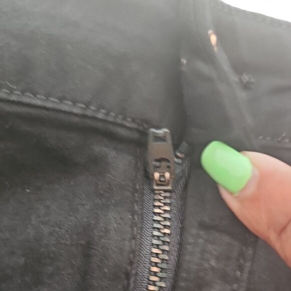 Guess Black and Gold Mini Pencil Skirt - Picture 5 of 16